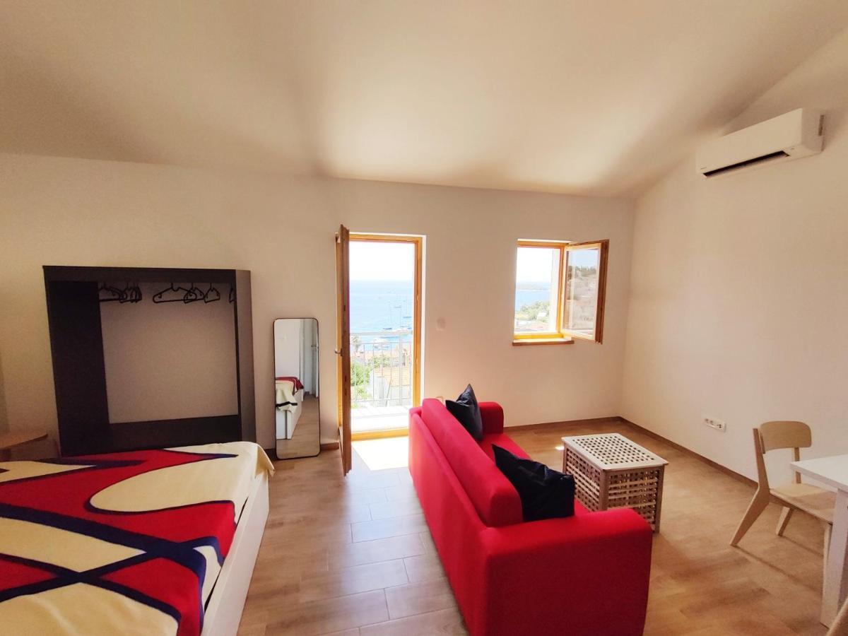 Brand New Apt W Balcony & Perfect Seaview At Center Hvar Town Bagian luar foto