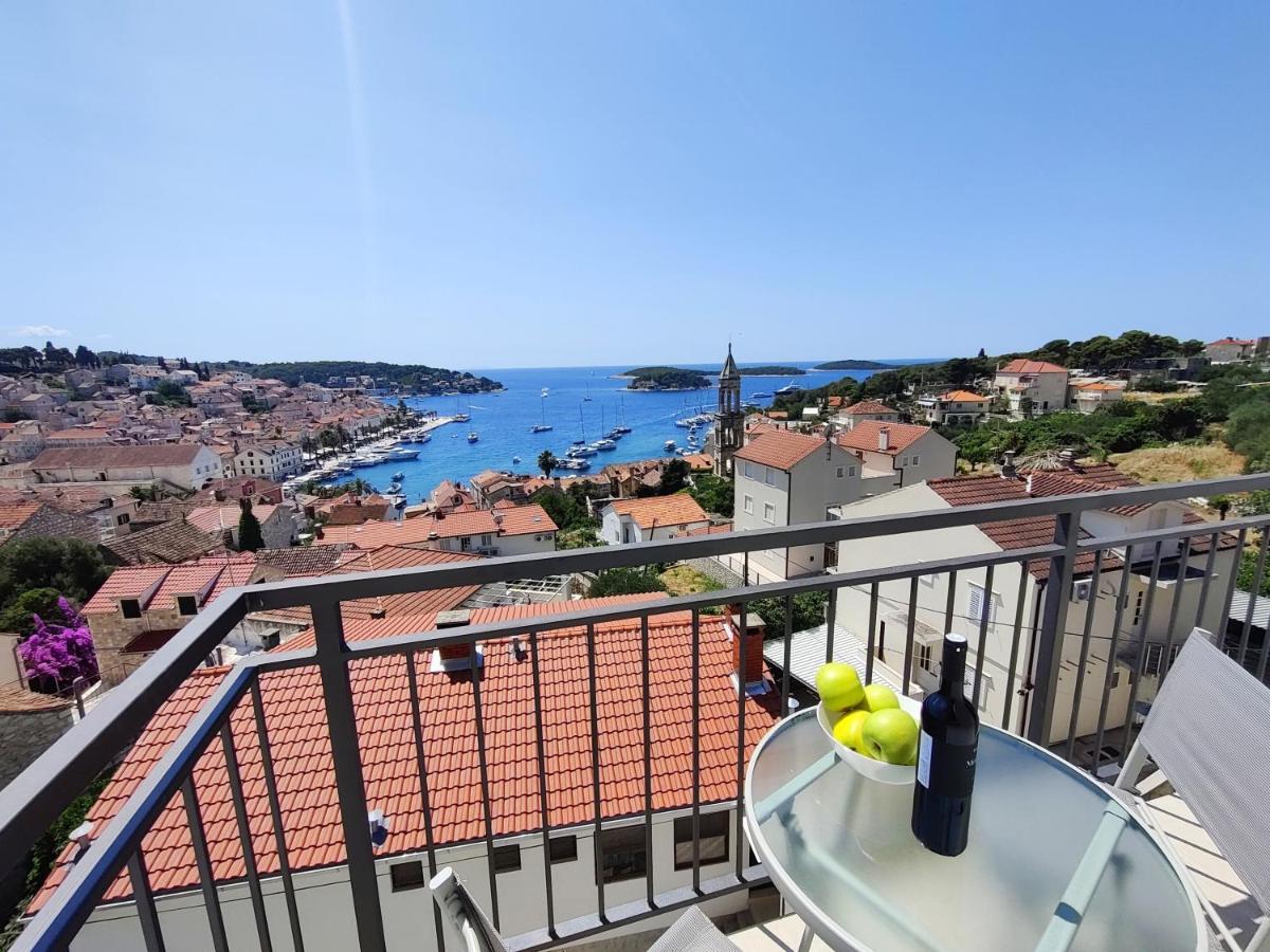 Brand New Apt W Balcony & Perfect Seaview At Center Hvar Town Bagian luar foto