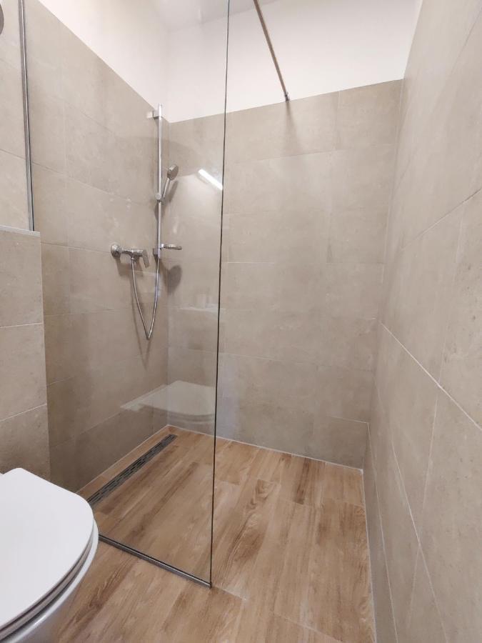 Brand New Apt W Balcony & Perfect Seaview At Center Hvar Town Bagian luar foto