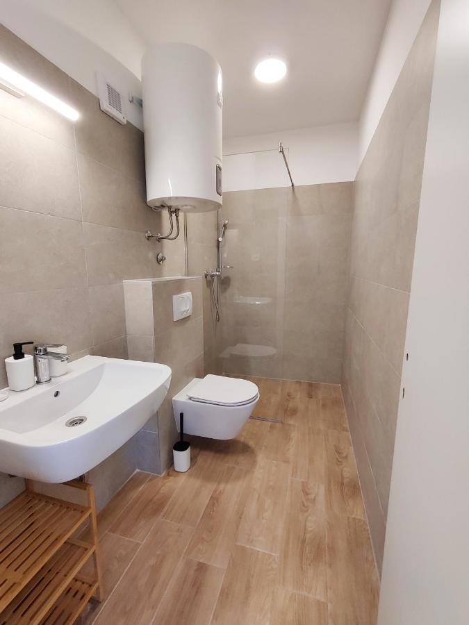 Brand New Apt W Balcony & Perfect Seaview At Center Hvar Town Bagian luar foto