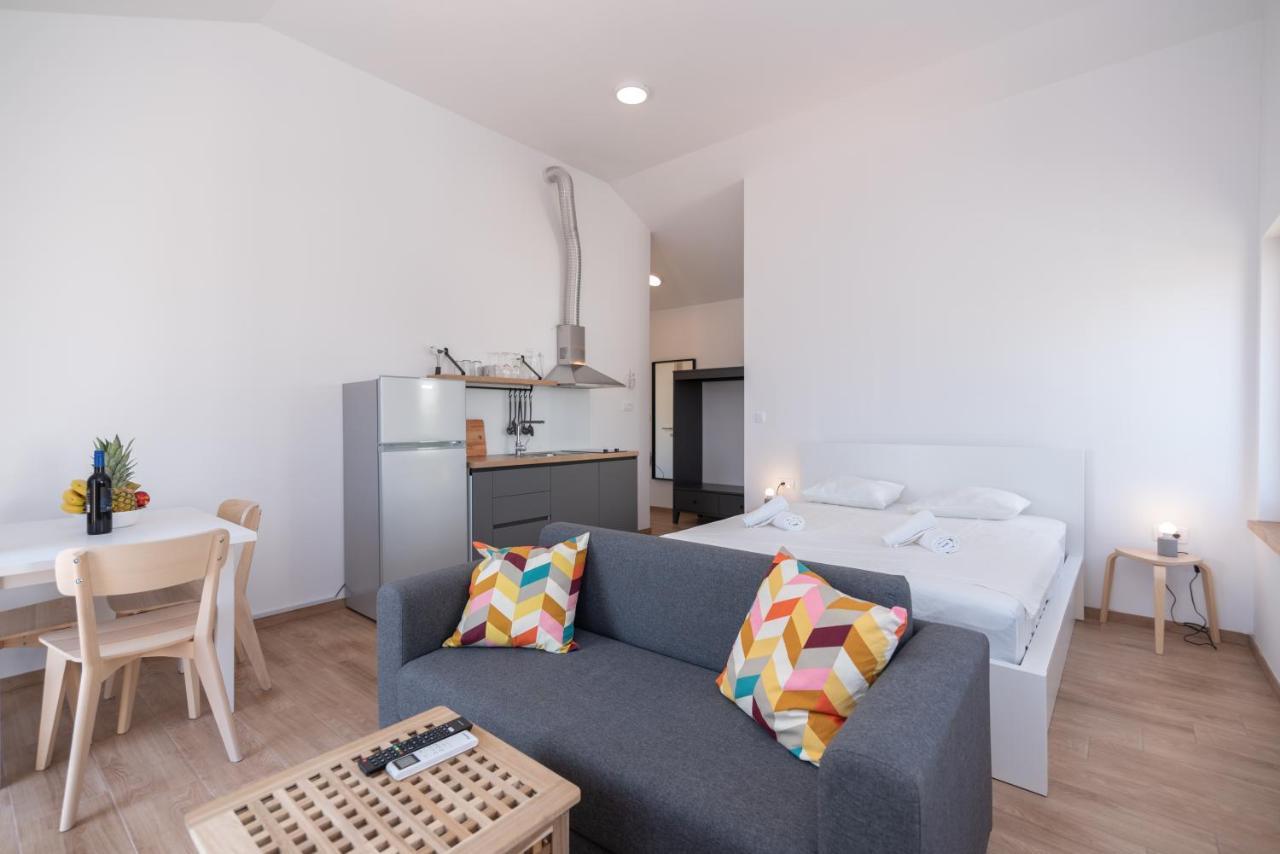 Brand New Apt W Balcony & Perfect Seaview At Center Hvar Town Bagian luar foto