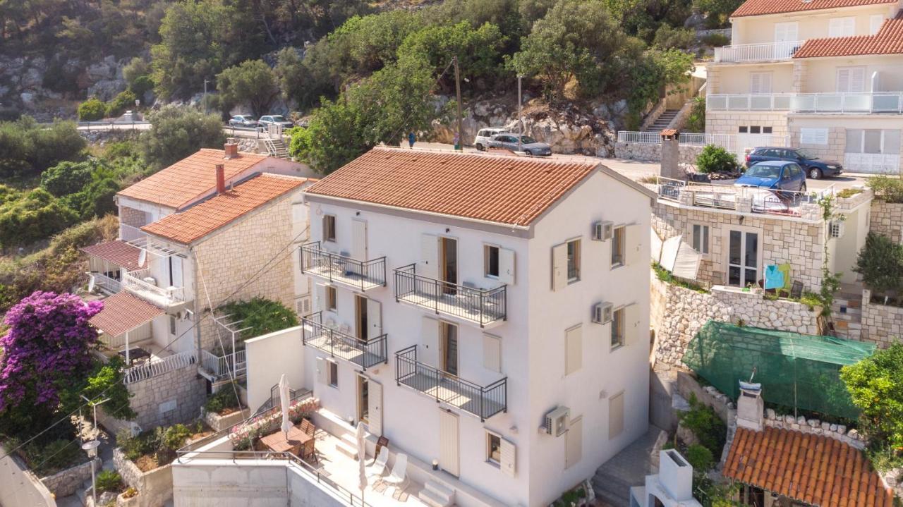 Brand New Apt W Balcony & Perfect Seaview At Center Hvar Town Bagian luar foto