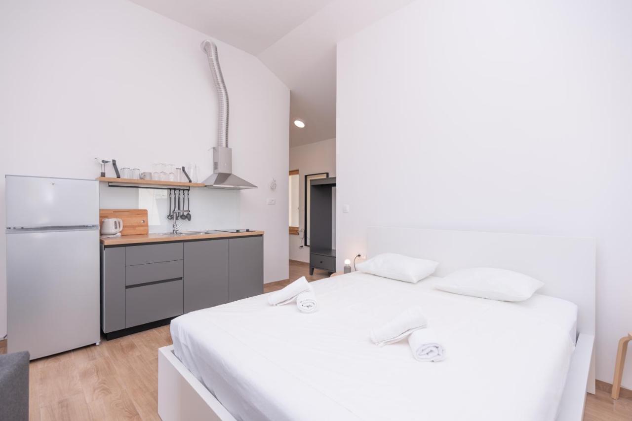 Brand New Apt W Balcony & Perfect Seaview At Center Hvar Town Bagian luar foto
