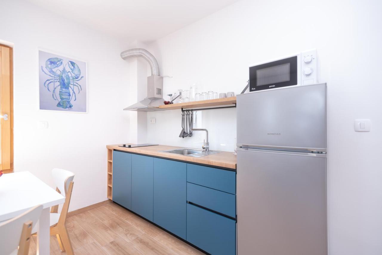Brand New Apt W Balcony & Perfect Seaview At Center Hvar Town Bagian luar foto