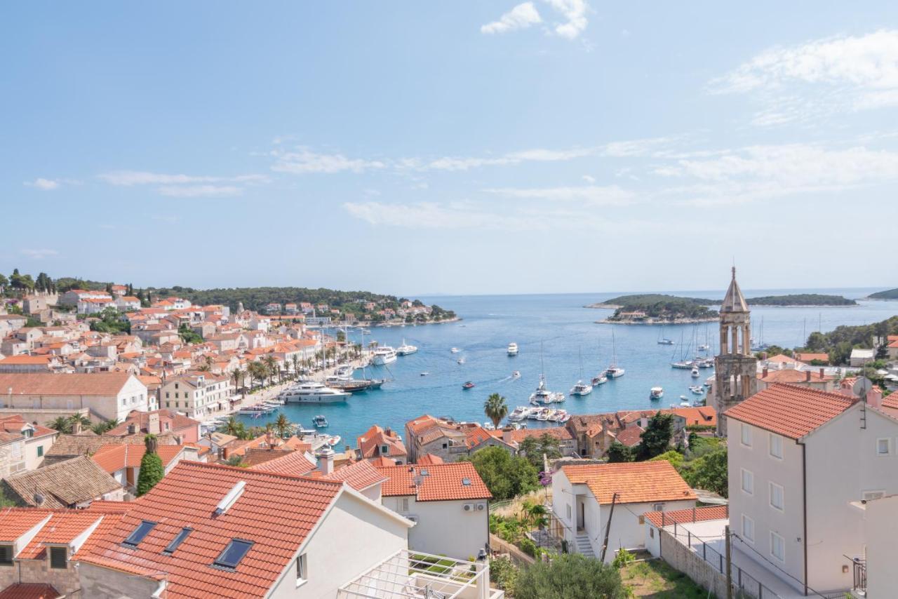 Brand New Apt W Balcony & Perfect Seaview At Center Hvar Town Bagian luar foto